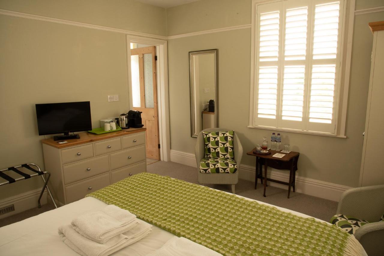 Lewesdon B&B Lyme Regis Buitenkant foto